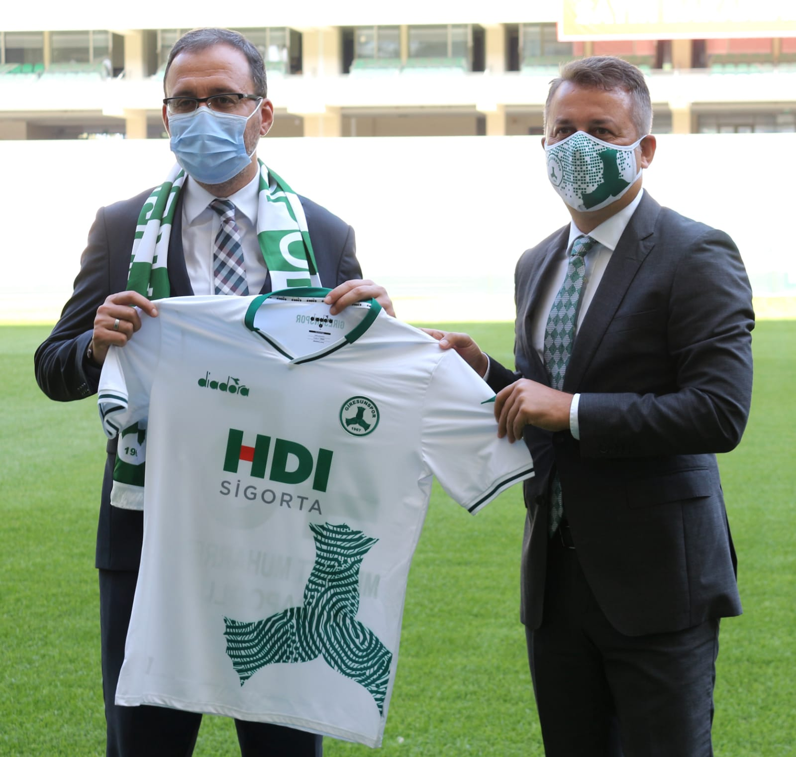 Gençlik Ve Spor Bakanımız Yeni Stadyumda İncelemelerde Bulundu