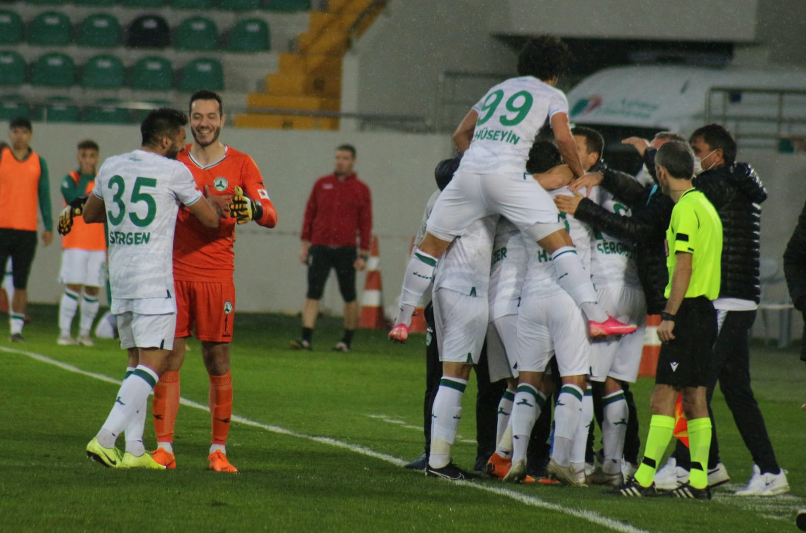 TUZLASPOR MESAİSİ BAŞLIYOR
