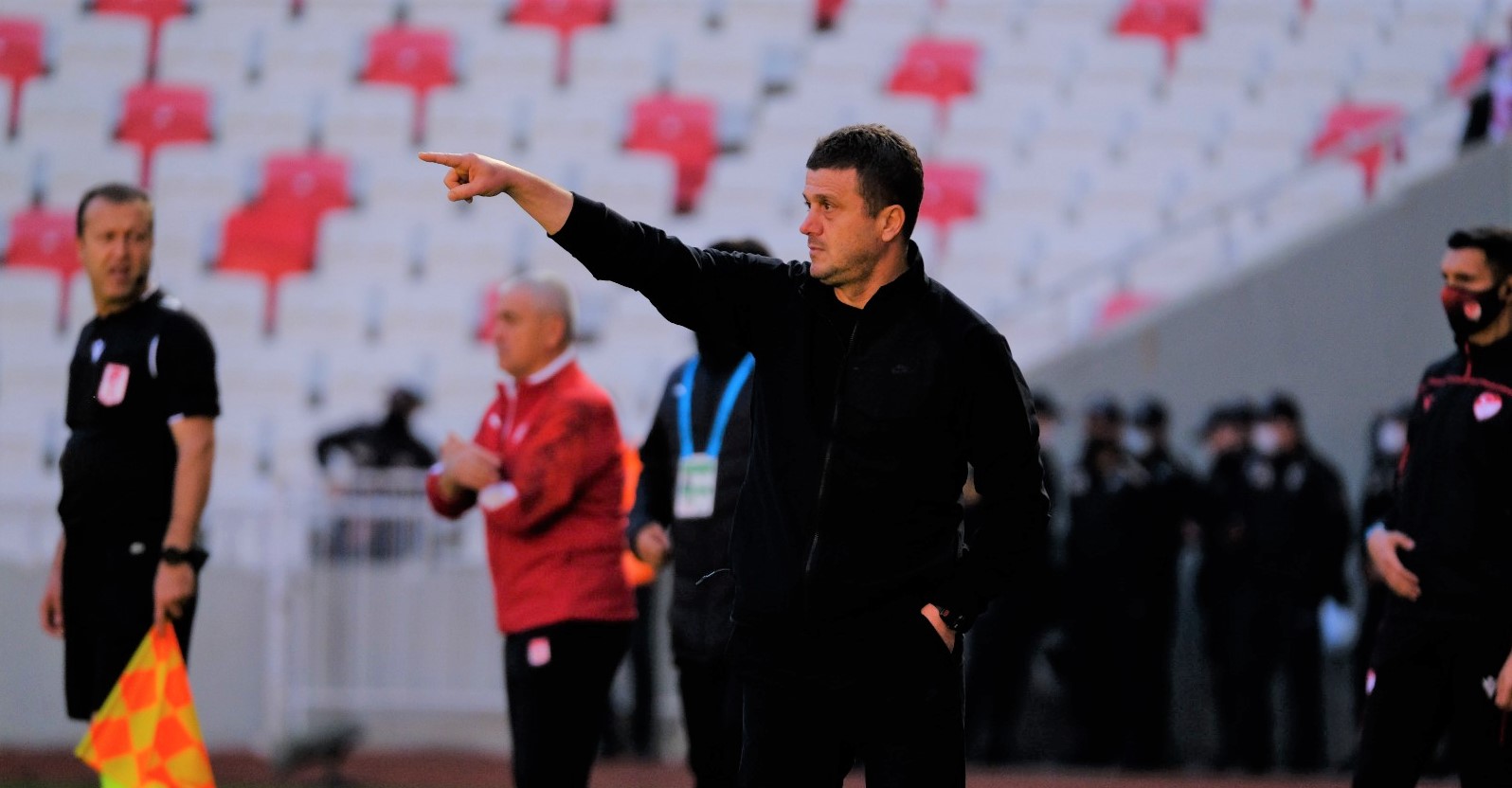 Teknik Direktörümüz Hakan Keleş, Süper Lig’de İlk 12 Haftayı Değerlendirdi
