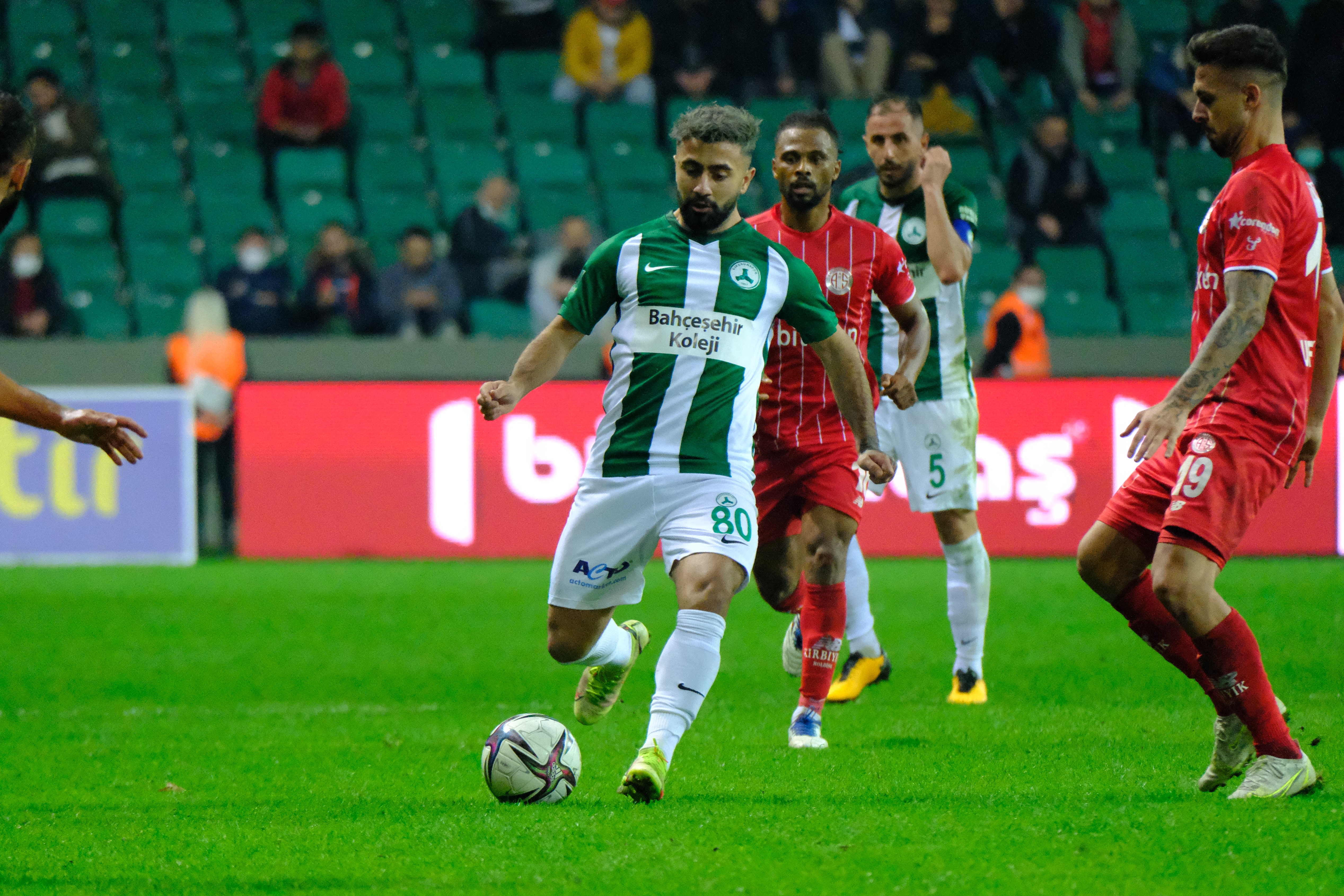 Çekdar Orhan, Tuzlaspor’a Kiralık Transfer Oldu