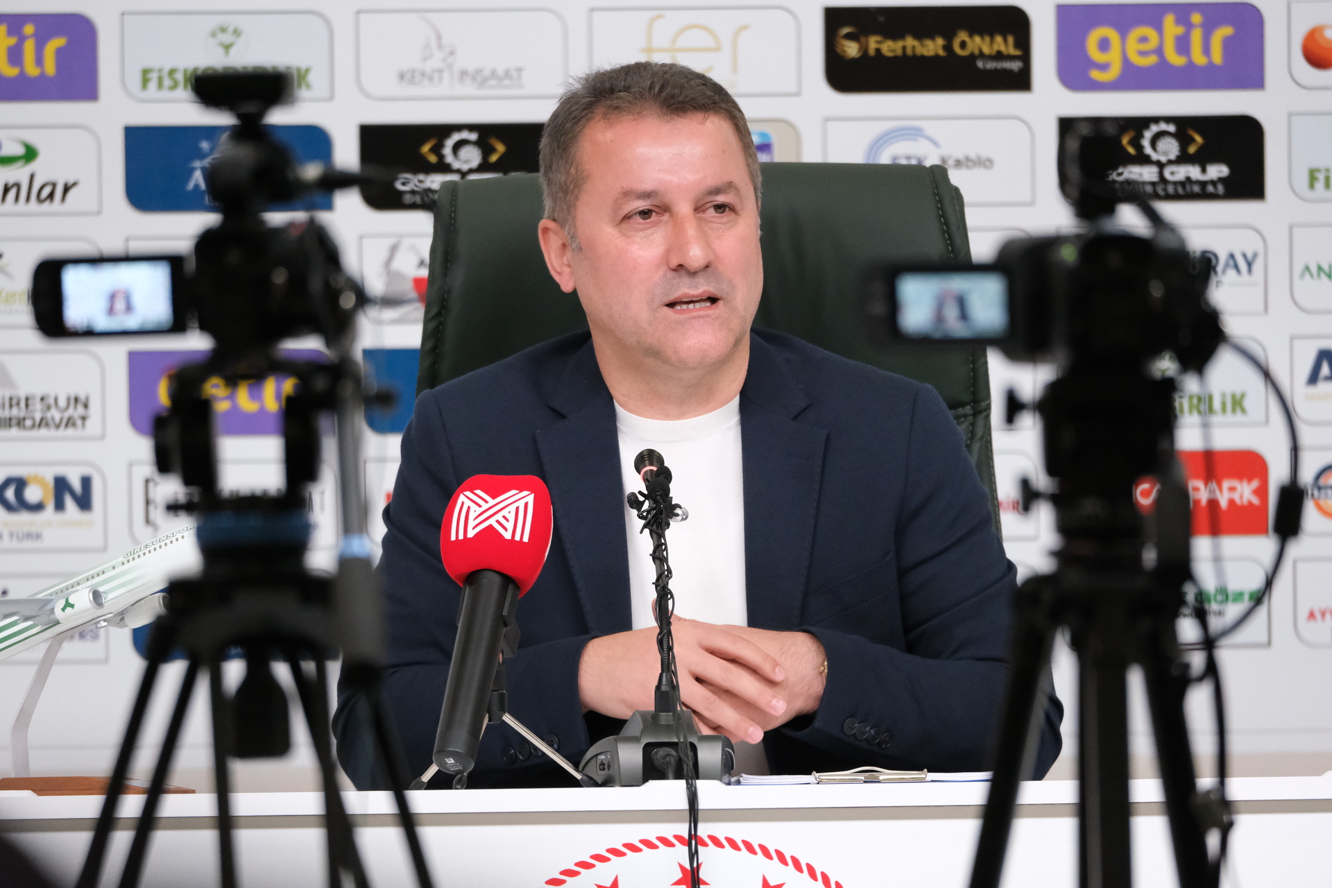 Başkanımız Hakan Karaahmet Düzenlediği Basın Toplantısında Soruları Yanıtladı
