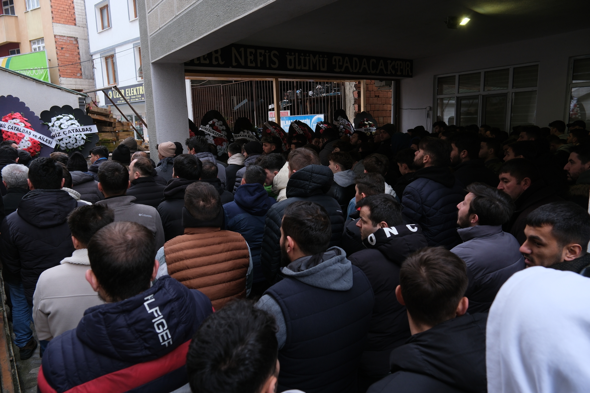 Saruhan Bolat son yolculuğuna uğurlandı