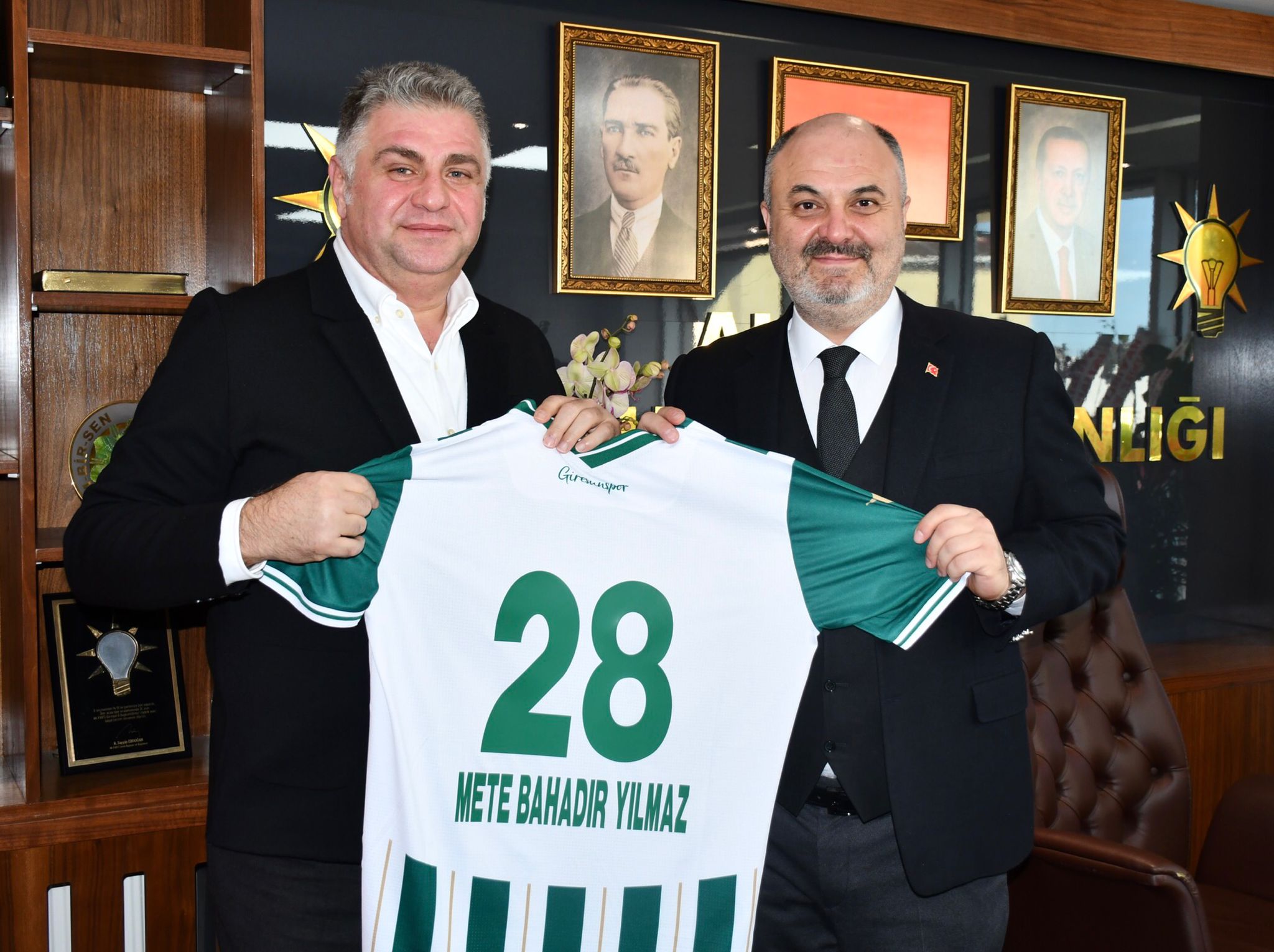 Başkanımız Nahid R. Yamak, AK Parti Giresun İl Başkanı Mete Bahadır Yılmaz'ı ziyaret etti