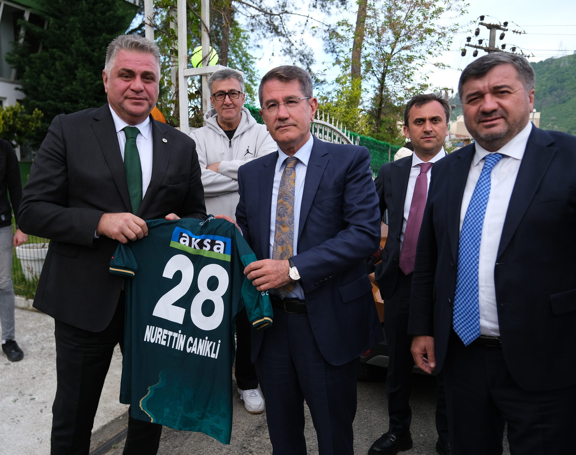 Sayın Bakanımız Nurettin Canikli ve beraberindeki heyetten kulübümüze ziyaret