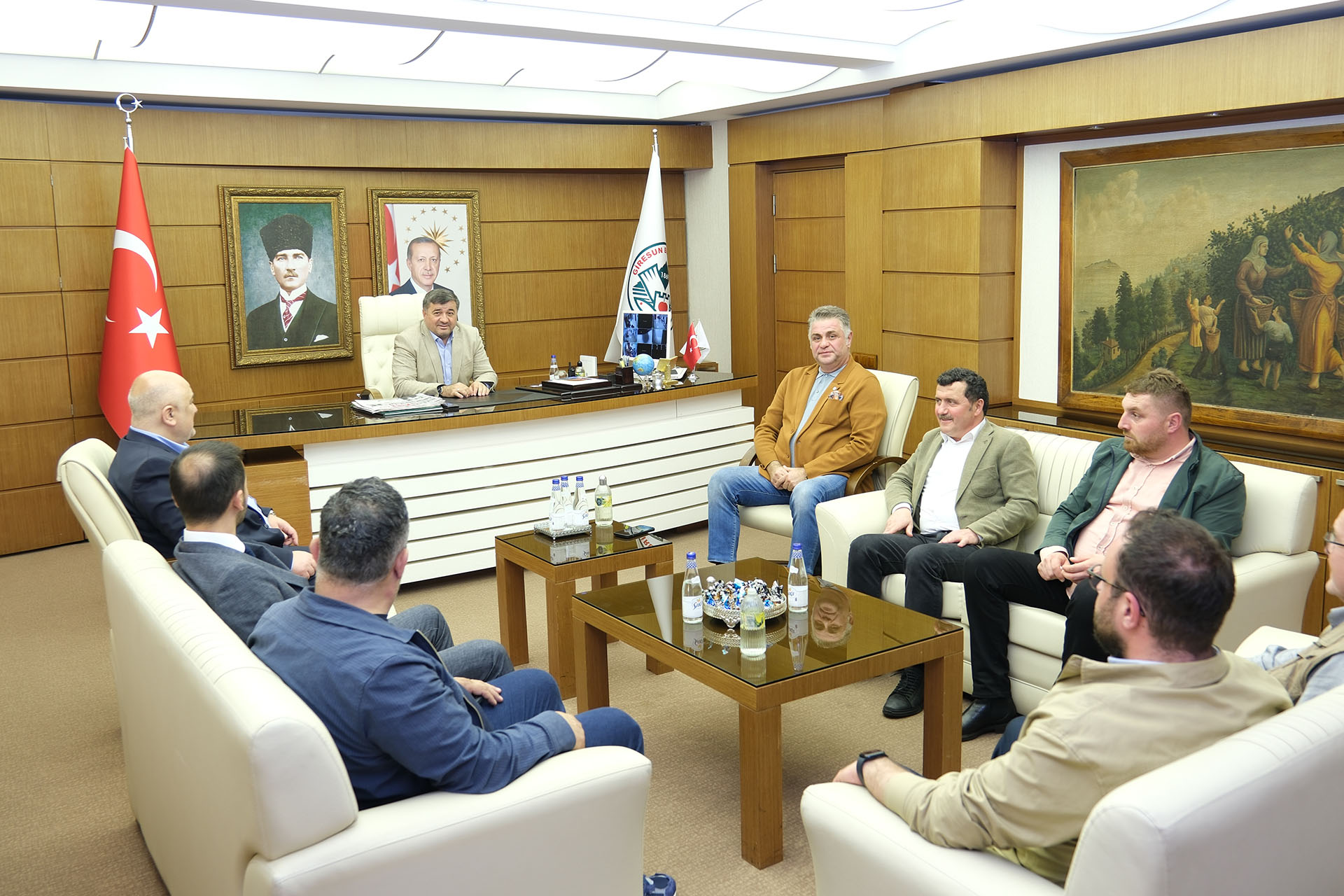 Başkanımız Nahid R. Yamak ve Yönetim Kurulu Üyelerimizden Giresun Belediye Başkanı Aytekin Şenlikoğlu'na ziyaret