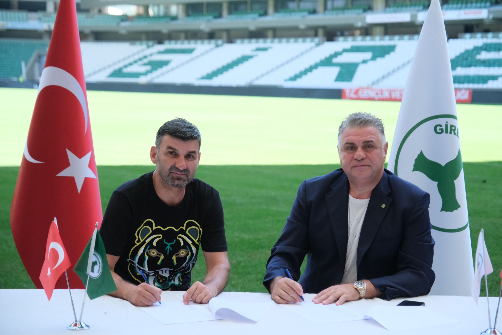 Sportif Direktörlük görevine Tolga Seyhan getirildi.