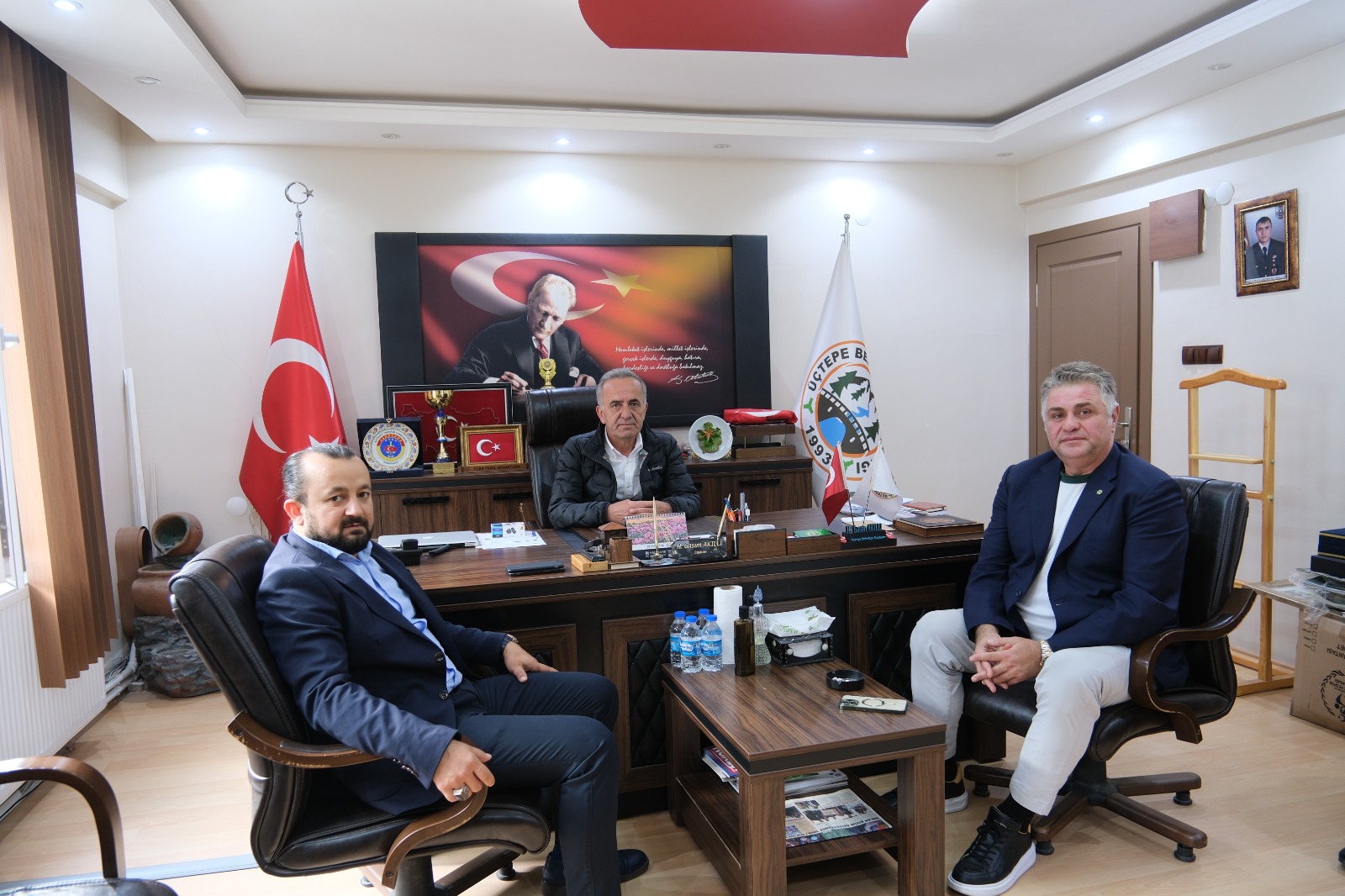 Başkanımız Nahid R. Yamak'tan Üçtepe Beldesi Belediye Başkanı Gasım Akıllı'ya ziyaret