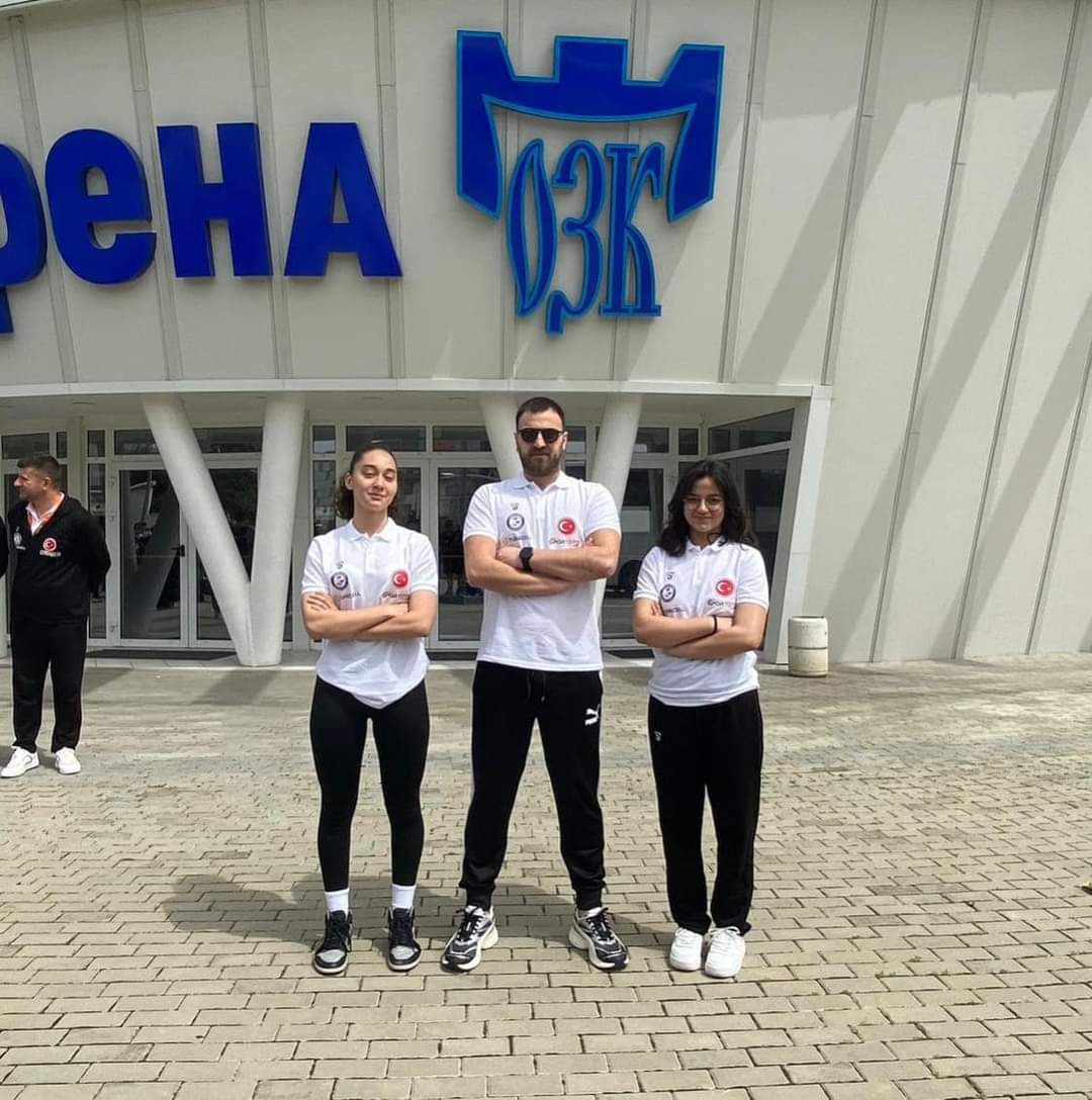 Yüzücülerimiz Bulgaristan'da ülkemizi temsil edecek