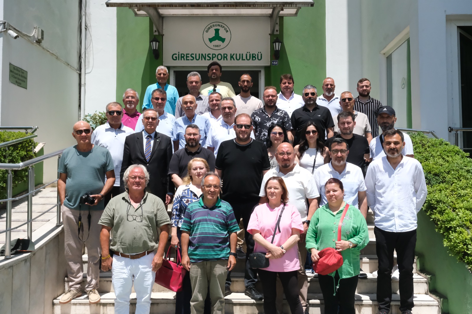Başkanımız Emin Eltuğral ve Yönetim Kurulu Üyelerimiz basın mensupları ile kahvaltıda bir araya geldi