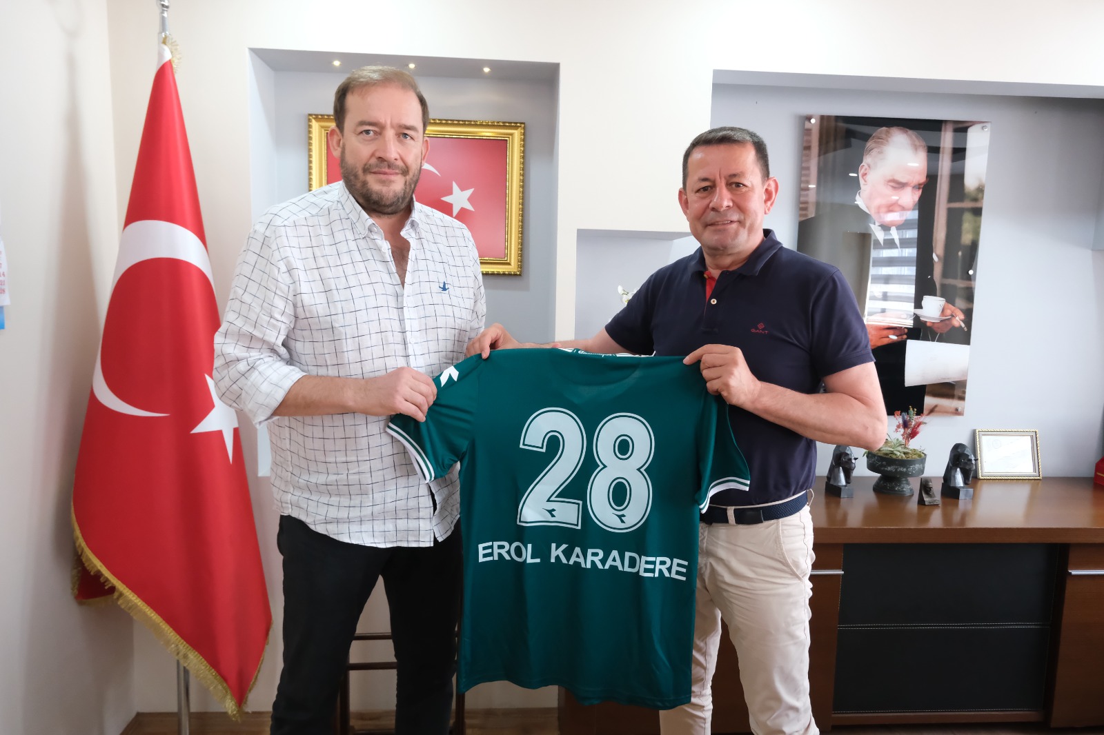 Başkanımız Emin Eltuğral ve Yönetim Kurulumuzdan Espiye Belediye Başkanı Erol Karadere'ye ziyaret
