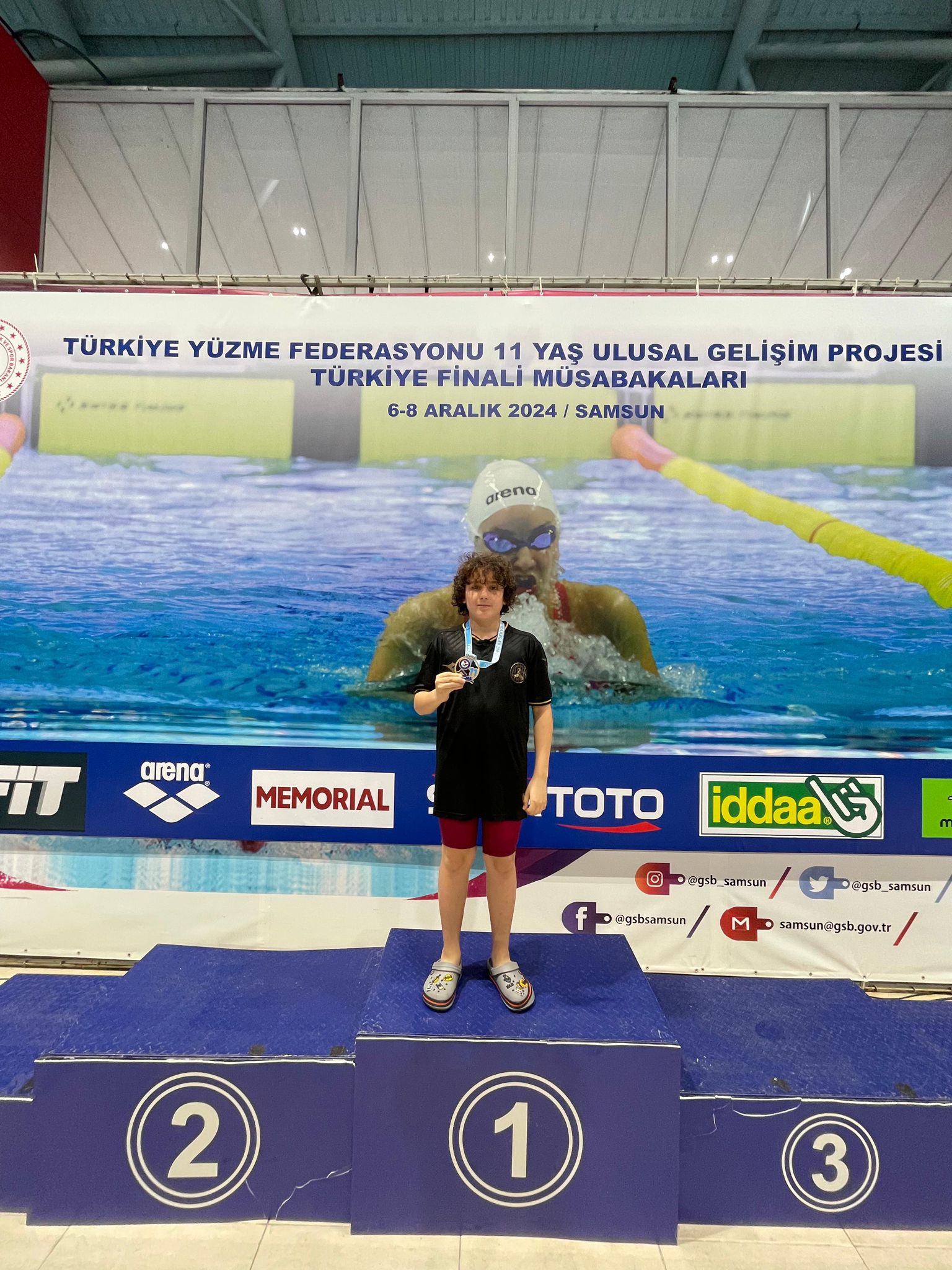 Yüzücümüz Bora Ağdere Türkiye Yedincisi