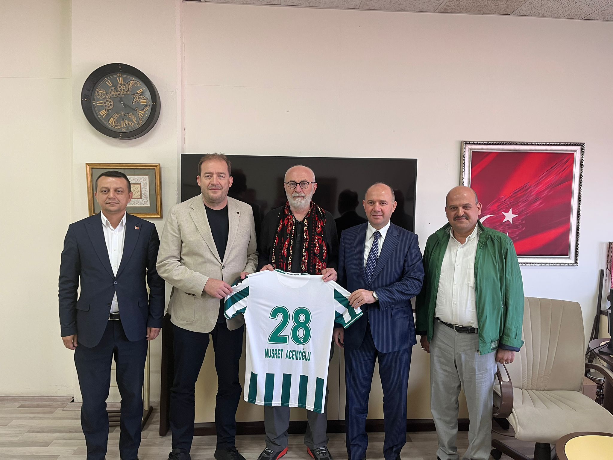 Teşekkürler Nusret Acemoğlu