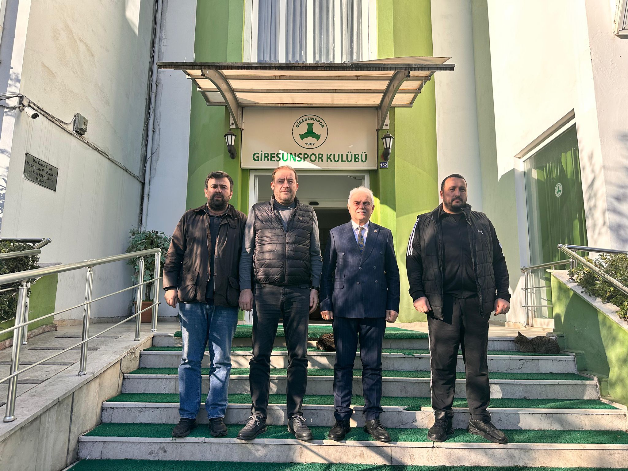 Milletvekilimiz Sayın Nazım Elmas'tan kulübümüze ziyaret