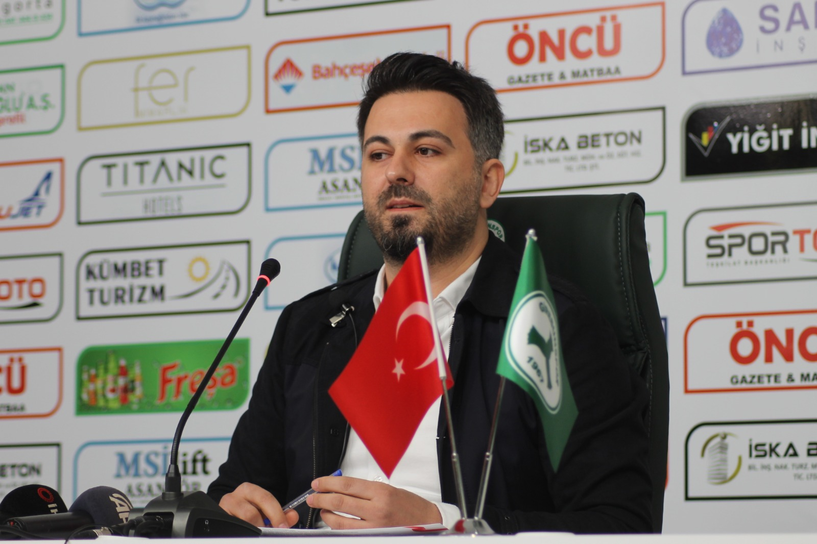 KARADEMİR;"TÜM MAÇLARI KAZANMAK İSTİYORUZ"