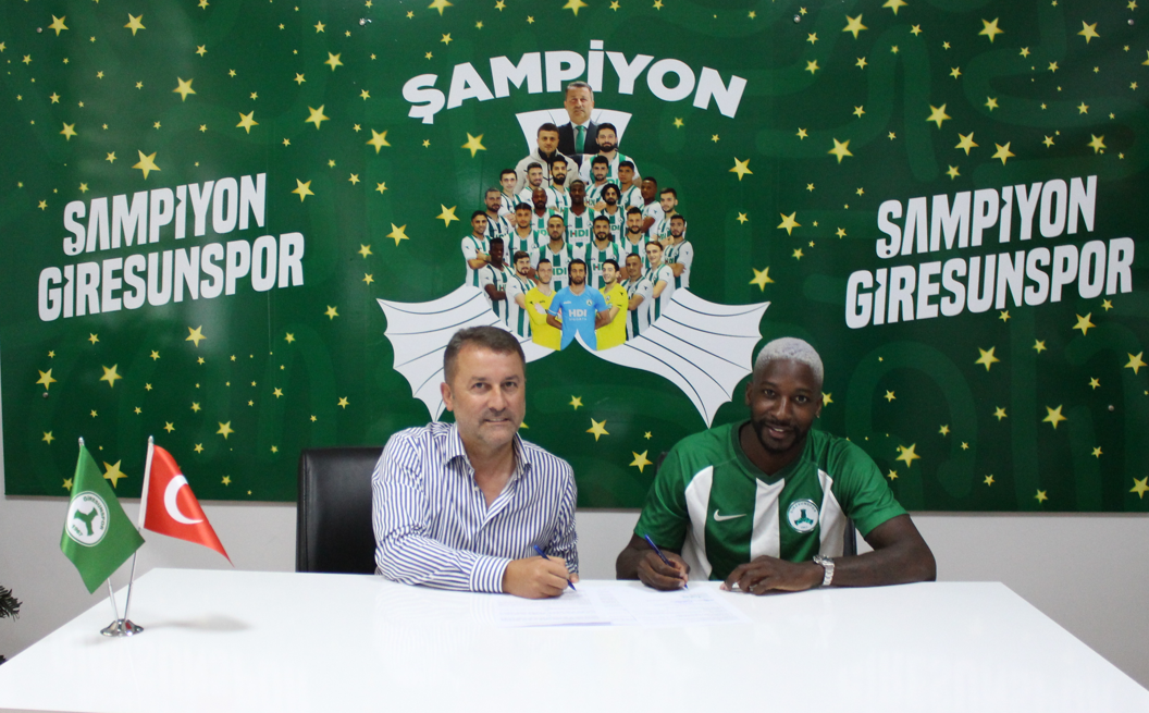 AİLEMİZE HOŞ GELDİN YOUNOUSSE SANKHARE