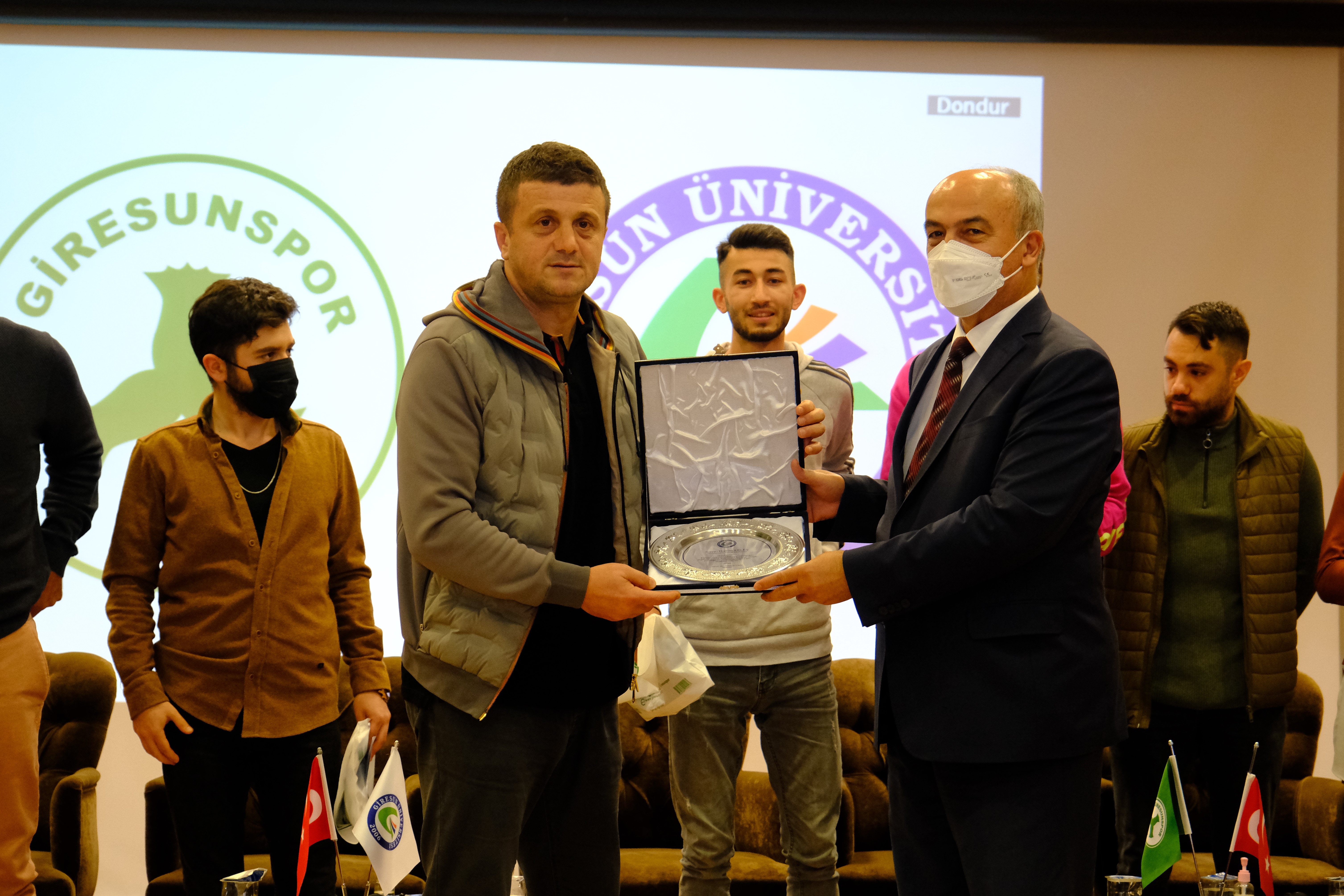 “GİRESUNSPOR’UMUZ GİRESUN ÜNİVERSİTESİ ÖĞRENCİLERİ İLE BİR ARAYA GELDİ”