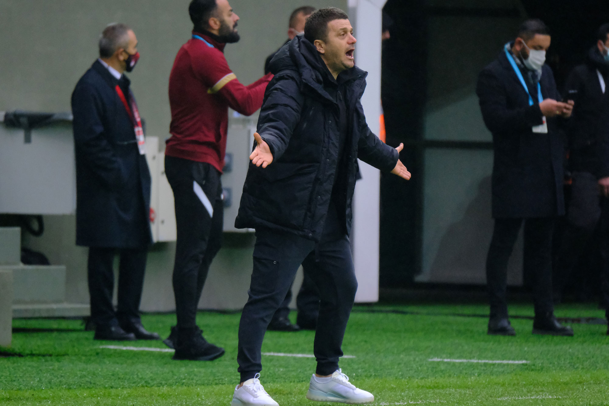 Teknik Direktörümüz HAKAN KELEŞ A. Alanyaspor Maçı Sonrası Açıklamalarda Bulundu