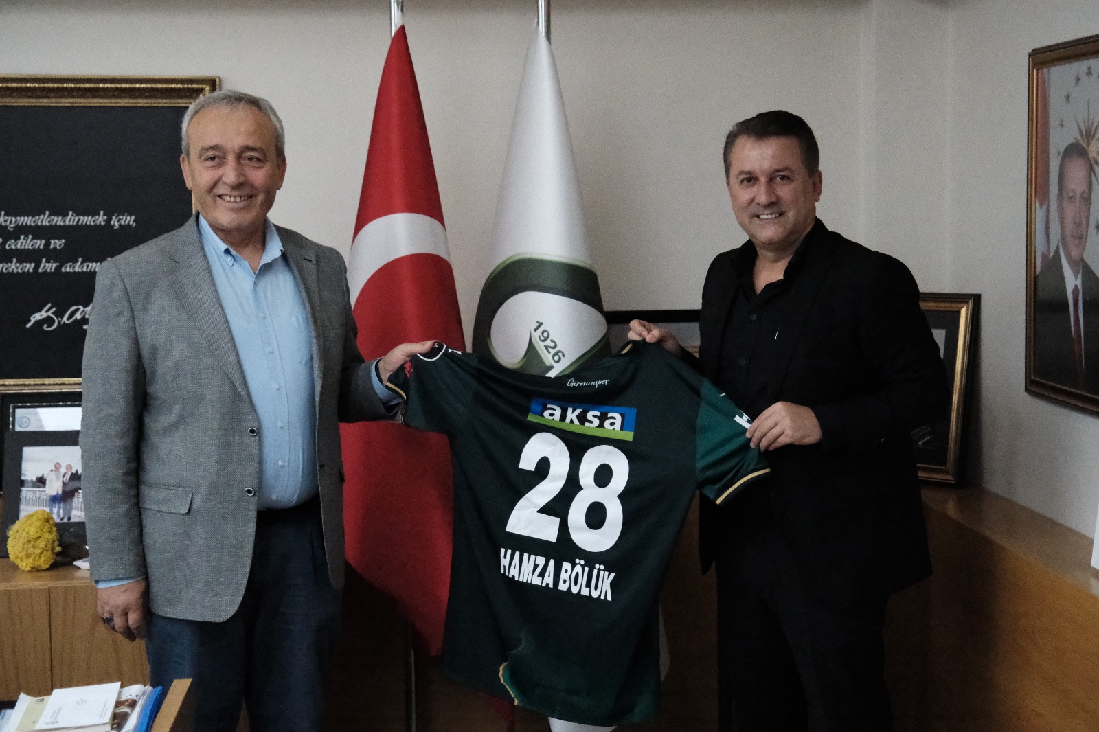 Başkanımız Hakan Karaahmet, Giresun Ticaret Borsası Yönetim Kurulu Başkanı Hamza Bölük'ü ve Meclis Başkanı Ertaç Öztürk'ü makamında ziyaret etti
