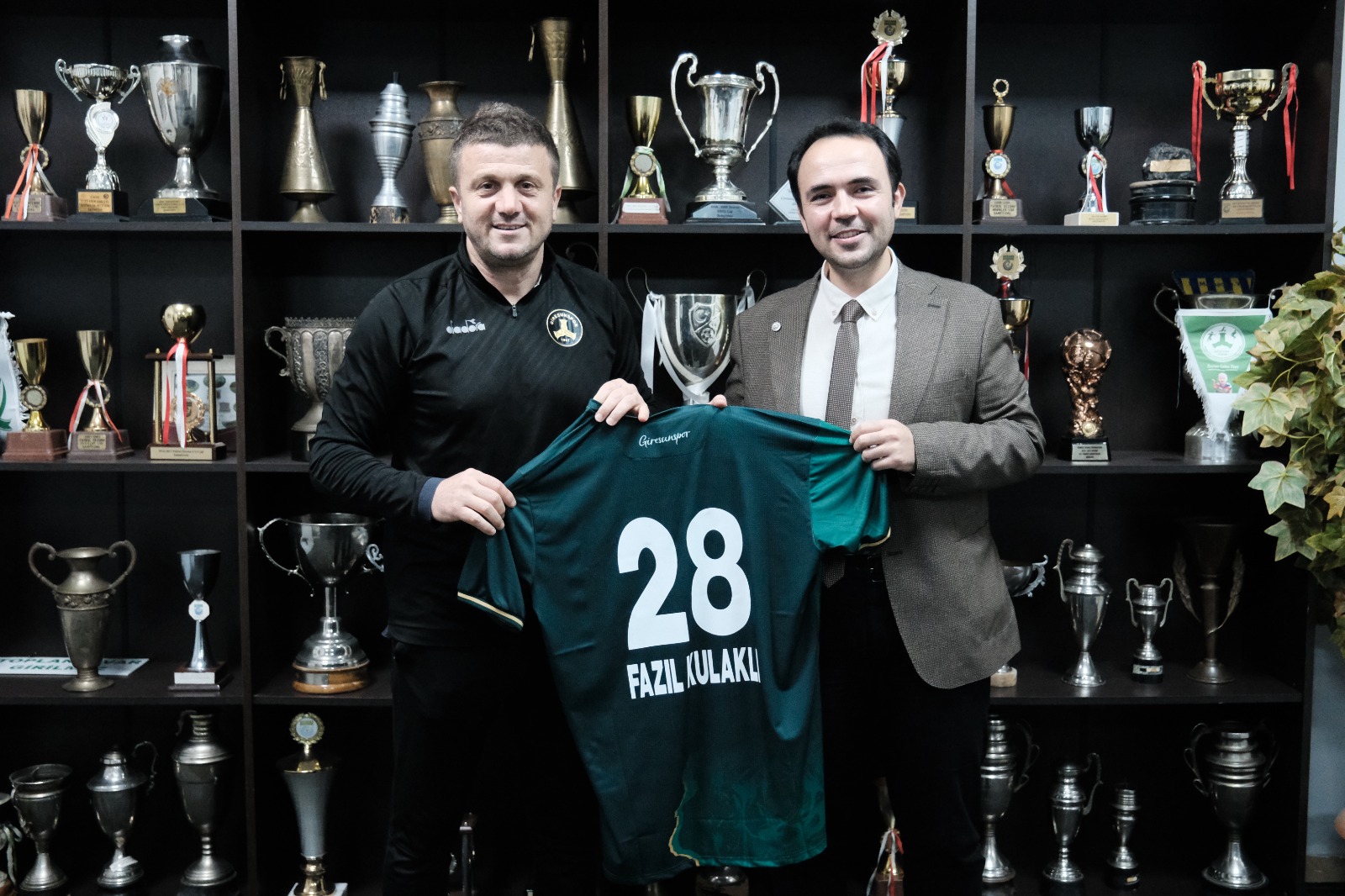 Başhekim Fazıl Kulaklı'dan Kulübümüze Ziyaret