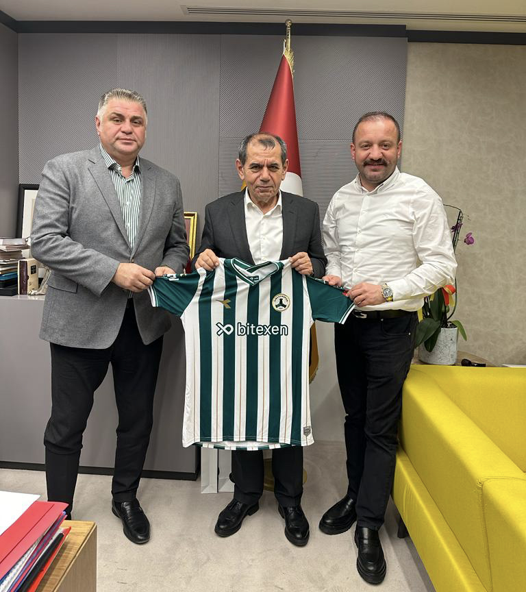 Başkanımız Nahid R. Yamak'tan Galatasaray Başkanı Dursun Aydın Özbek'e ziyaret