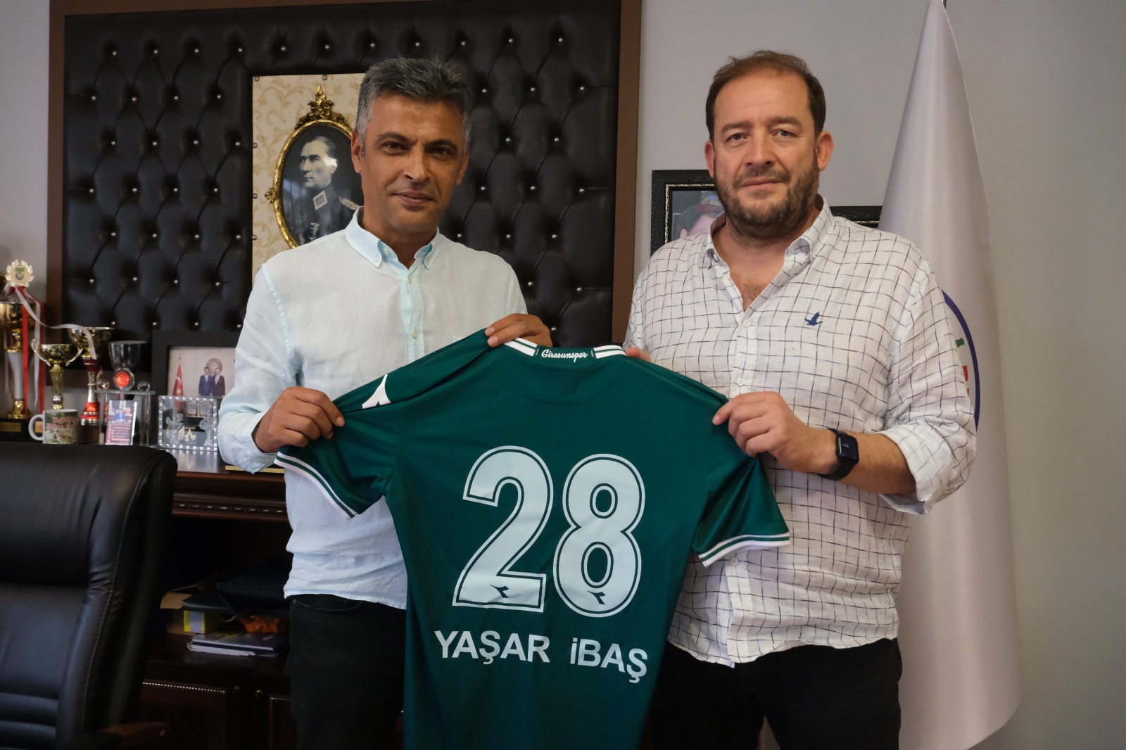 Başkanımız Emin Eltuğral ve Yönetim Kurulumuzdan Yağlıdere Belediye Başkanı Yaşar İbaş'a ziyaret