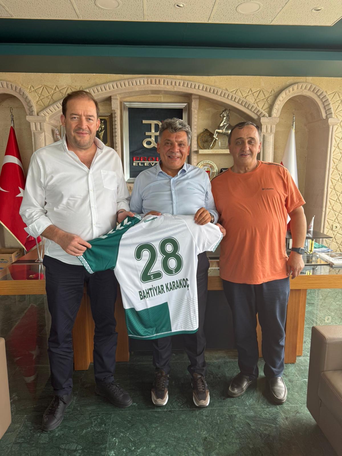 Başkanımız Emin Eltuğral'dan Bahtiyar Karakoç'a ziyaret